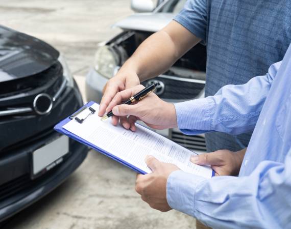 What Are the Risks That Affect Car Insurance in Slough